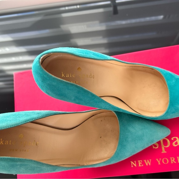 Kate Spade pump. - Picture 2 of 9